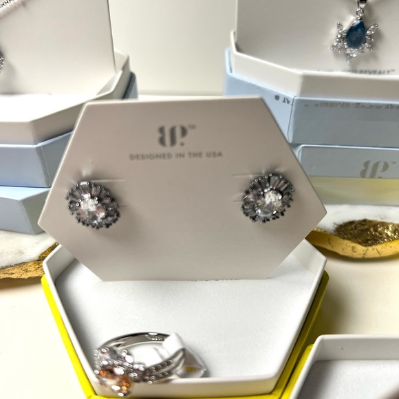 Bomb Party OG LOT- 3 Earrings,Necklaces And 3 Size 7 Rings - Picture 8 of 11